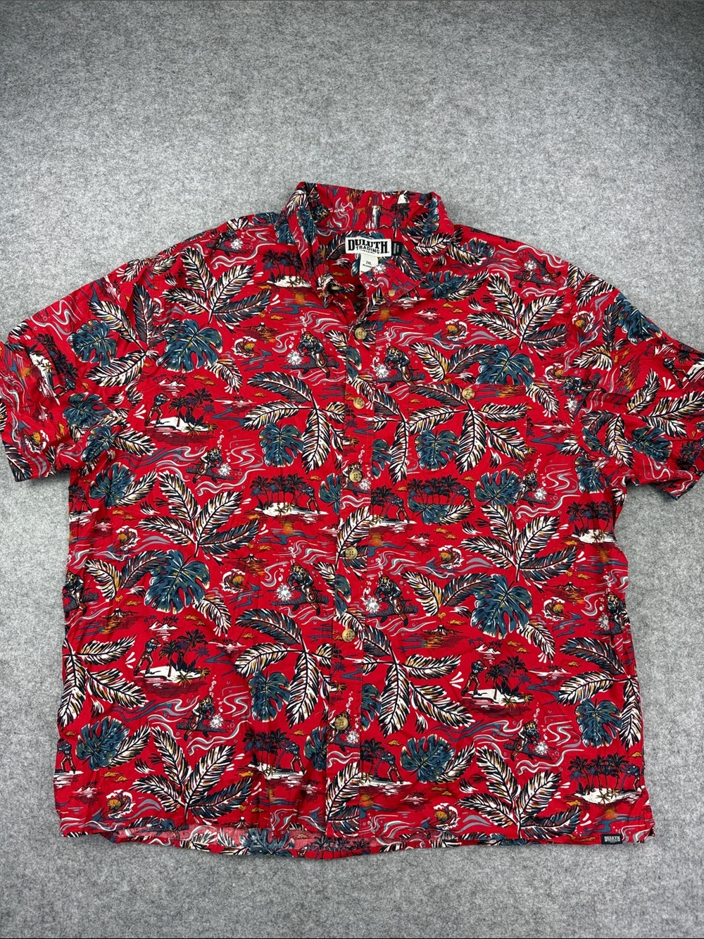 Duluth Trading Co Red Tropical Leaf Short-Sleeve Button-Down